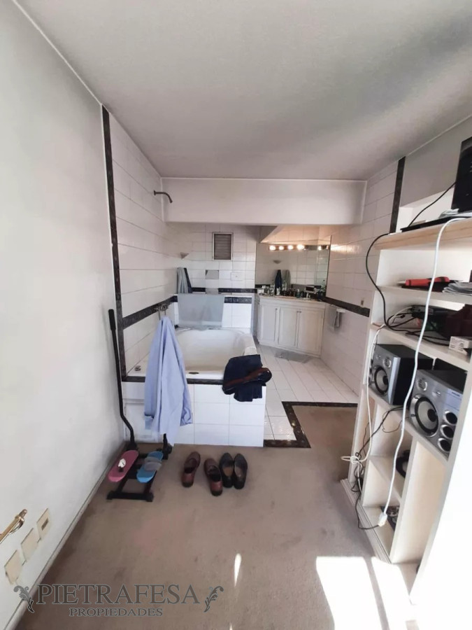 Apartamento ID.7176 - Apartamento en venta, nuda propiedad, 2 dormitorios, 3 baños y garaje-Juan De León -Buceo