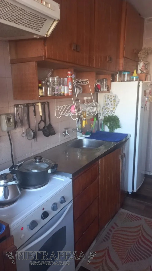 Apartamento ID.3153 - Apartamento en venta 4 dormitorios 1 baño- Euskal Erria 71-Malvin Norte