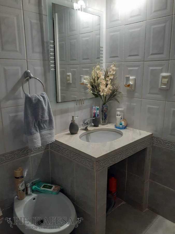 Apartamento ID.10463 - Apto en venta 2 dormitorios, 1 baño- Millán y Lecocq 