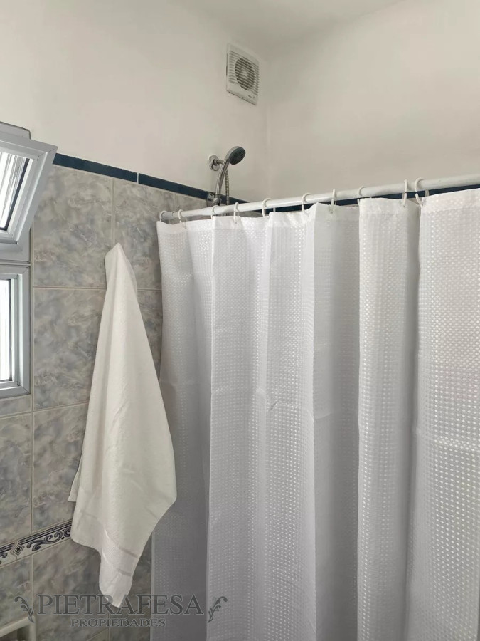 Apartamento ID.7155 - Apartamento en venta, 2 dormitorios, 1 baño y patio- Pte Lorenzo Batlle -Tres Cruces