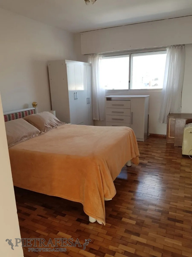 Apartamento ID.5178 - Apartamento en alquiler, 1 dormitorio, 1 baño, balcón, Amoblado., Julio Herrera y Obes, Centro.