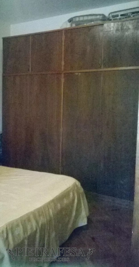 Apartamento ID.6468 - Apartamento en venta -CON RENTA 1 dormitorio , 1 baño y patio- Canelones- Ciudad Vieja. 
