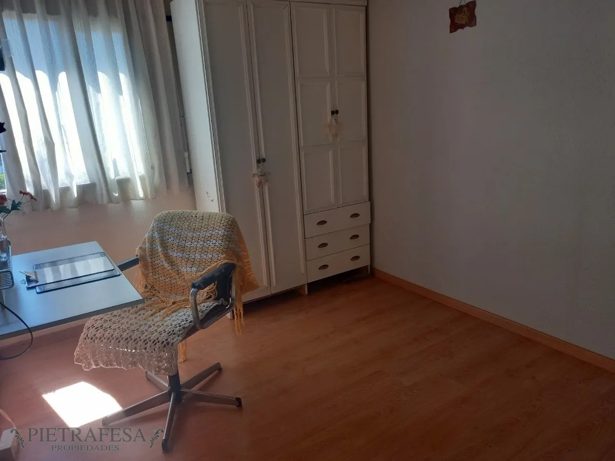 Apartamento ID.3153 - Apartamento en venta 4 dormitorios 1 baño- Euskal Erria 71-Malvin Norte