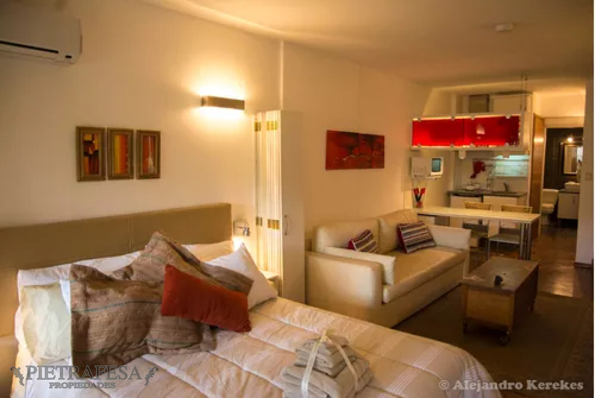 Apartamento ID.13080 - Apartamento en alquiler, monoambiente, 1baño, terraza, amueblado. Pocitos.