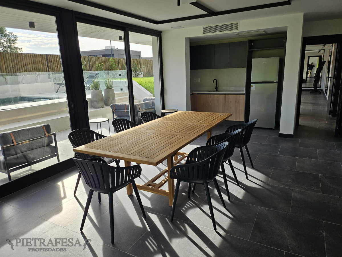 Apartamento ID.11408 - Apto en venta 2 dormitorios, 2 baños, gje-Carrasco