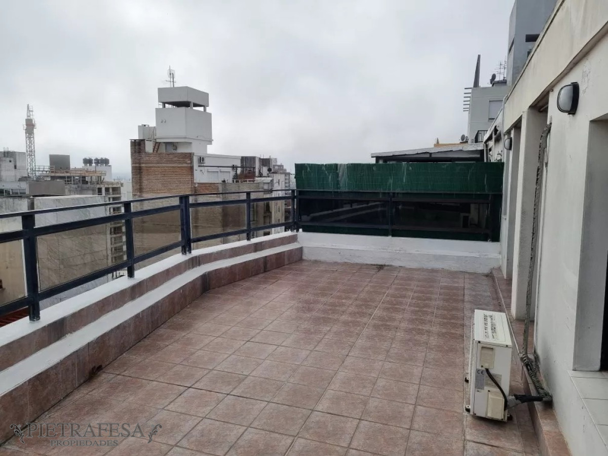 Apartamento ID.10735 - Apto en venta con renta 1 dormitorio, 1 baño, terraza- Tres Cruces.