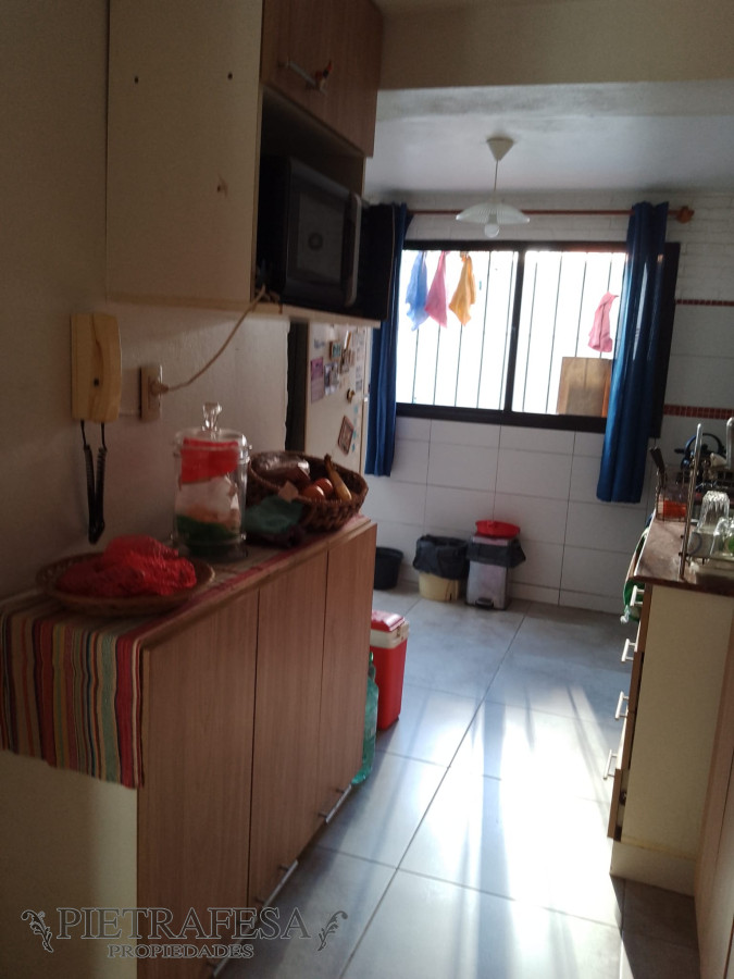 Apartamento ID.6805 - Apartamento en venta 3 dormitorios, 2 baños, patio con parrillero-Siracusa-Carrasco Norte 