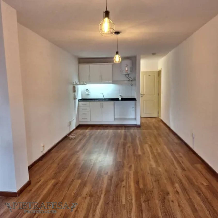 Apartamento ID.13446 - Apartamento en alquiler, monoambiente, 1baño. Centro.