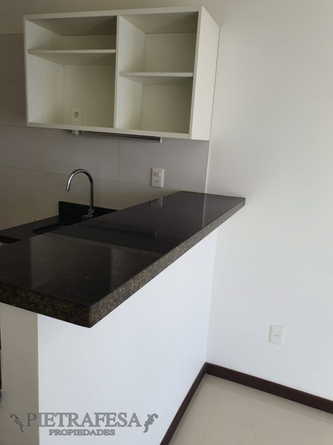 Apartamento ID.13658 - Monoambiente en venta -Cordón 