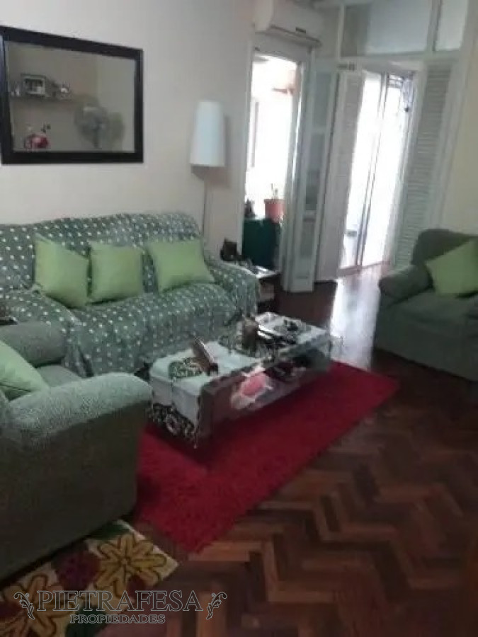 Apartamento ID.703 - Apto en venta 2 dormitorios 1 baño con garaje- Larrobla - Bella Vista 
