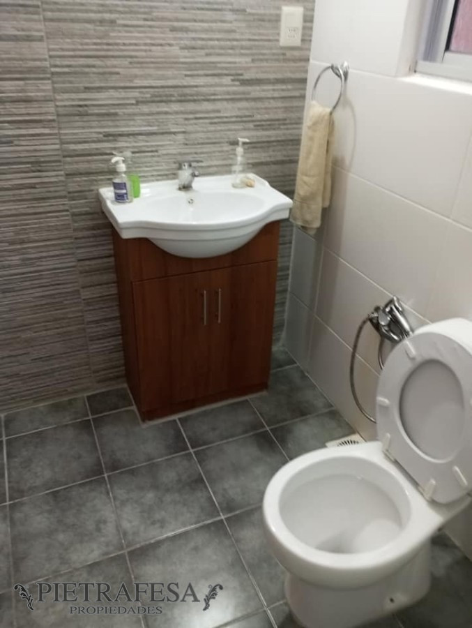 Apartamento ID.10691 - PH en venta 2 dormitorios, 1 baño, patio- Tres Cruces