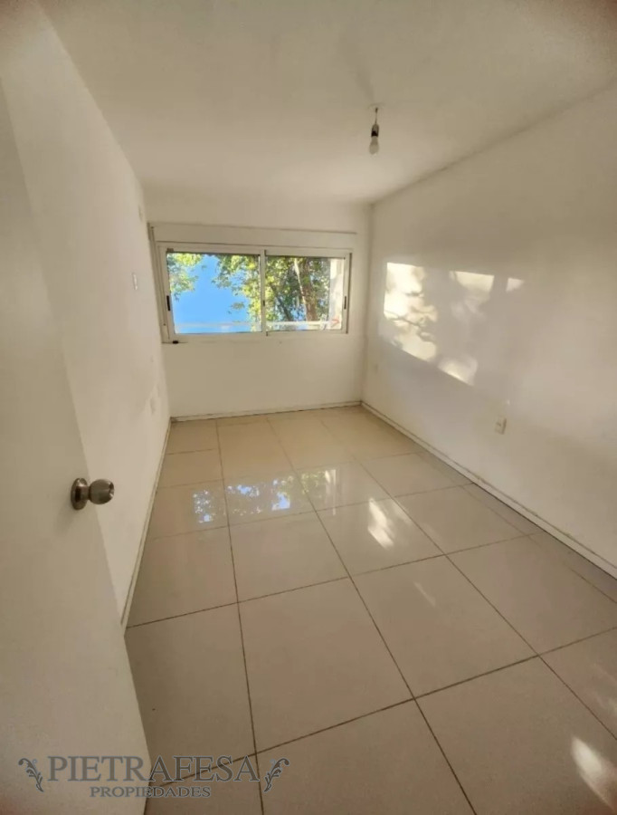 Apartamento ID.12142 - Apto en venta con renta, 1 dormitorio, 1 baño, balcón-Tres Cruces