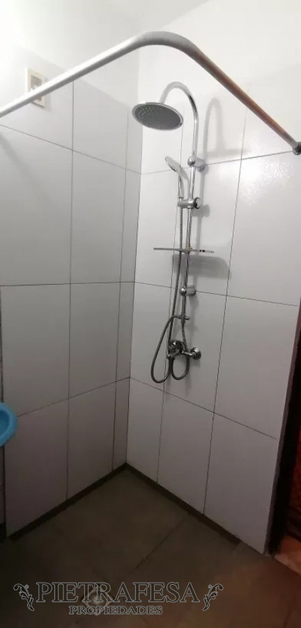 Apartamento ID.7063 - Apartamento en alquiler, 2 dormitorios, 1 baño, terraza, Av. Millán, Reducto.