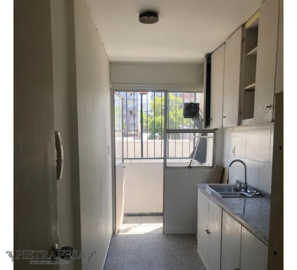 Apartamento ID.13763 - Apartamento en alquiler, 2dormitorios, 1baño, terraza lavadero. Barrio Sur.