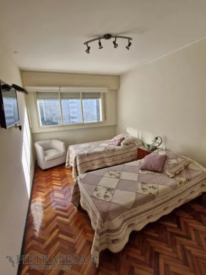 Apartamento ID.12246 - Apartamento en alquiler, 3dormitorios, 2 baños, terraza, garaje. Pocitos.