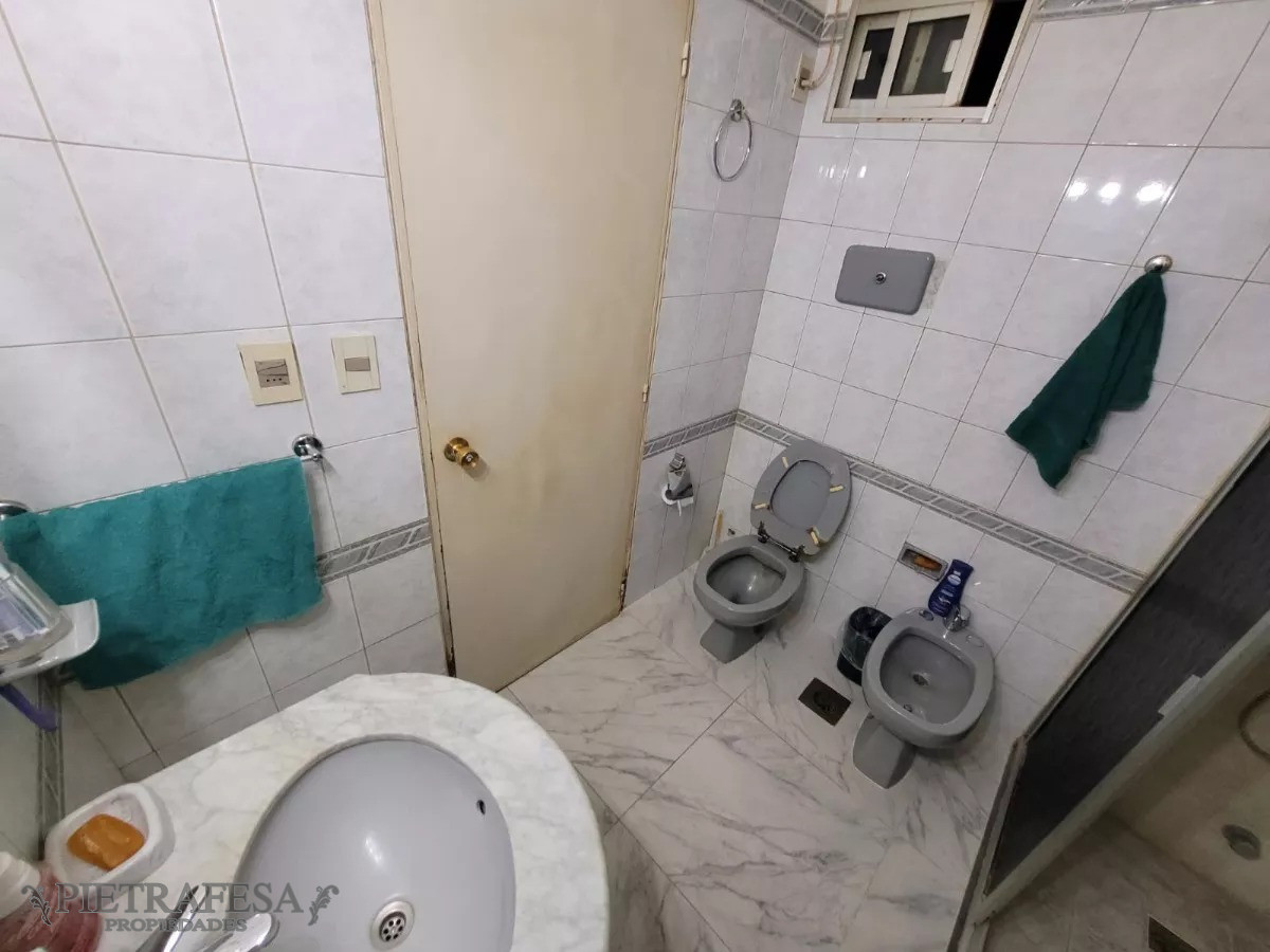 Apartamento ID.7626 - Apartamento en venta 3 dormitorios, 3 baños, balcón y garaje- Avenida Brasil -Pocitos