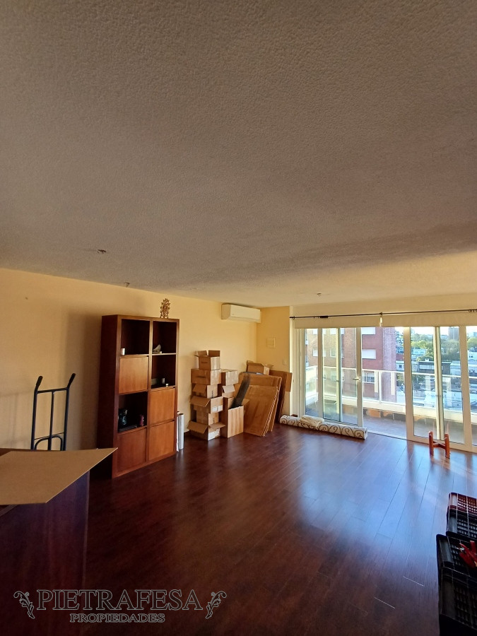 Apartamento ID.7788 - Apartamento en venta 3 dormitorios, 2 baños, terraza y garaje-Av. Ramón Anador- Buceo