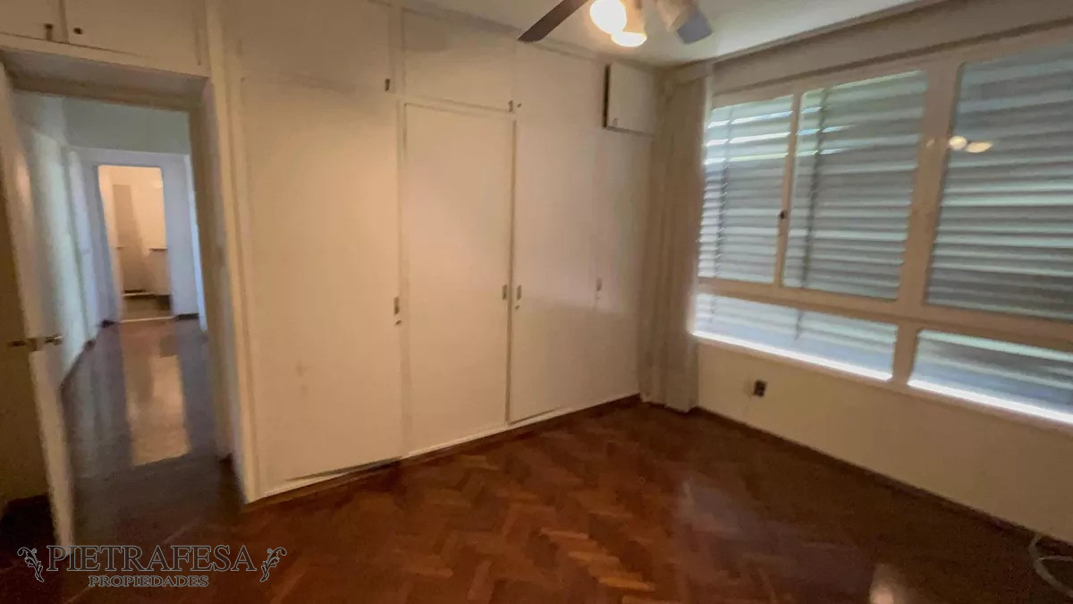 Apartamento ID.8631 - Apto en venta, 3 dormitorios, 2 baños- Yaguarón -Centro
