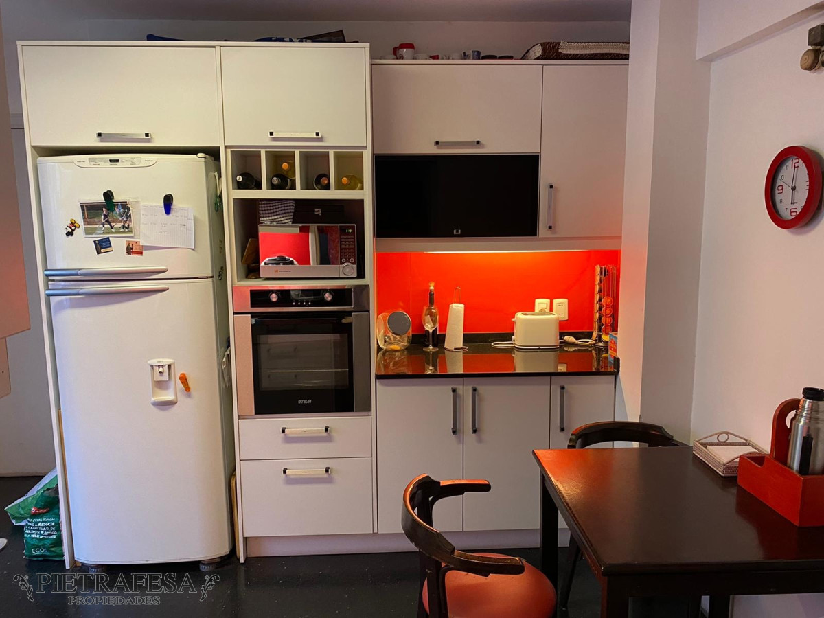 Apartamento ID.1758 - Apartamento en venta 4 dormitorios 3 baños con garaje - Zelmar Michelini - Centro 
