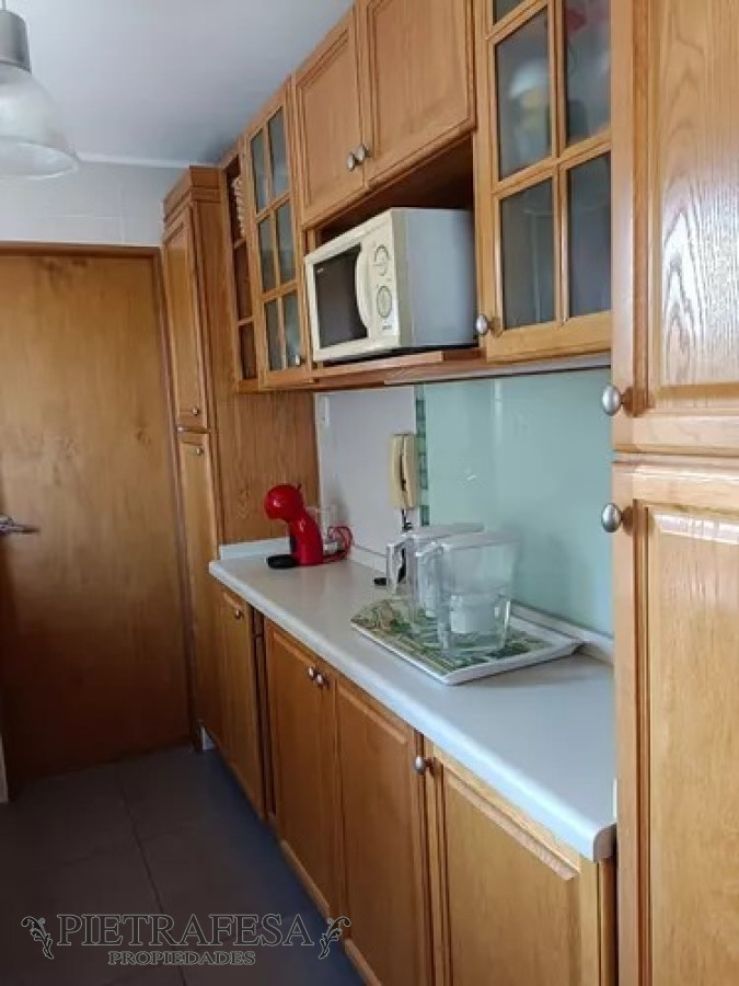 Apartamento ID.6165 - Apartamento en venta 4 dormitorios, 2 baños-Cuareim -Aguada 