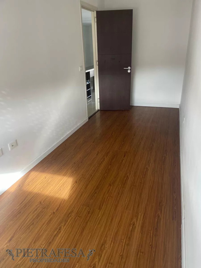Apartamento ID.13049 - Apto con renta en venta 2 dorm, 1 baño y cochera-La Blanqueda