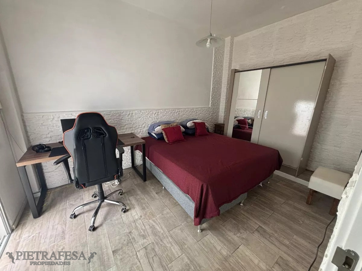 Apartamento ID.12128 - Apto en venta 2 dormitorios, patio-Centro 
