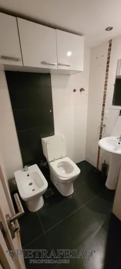 Apartamento ID.13385 - Apartamento en alquiler, monoambiente, 1baño. Parque Rodó.