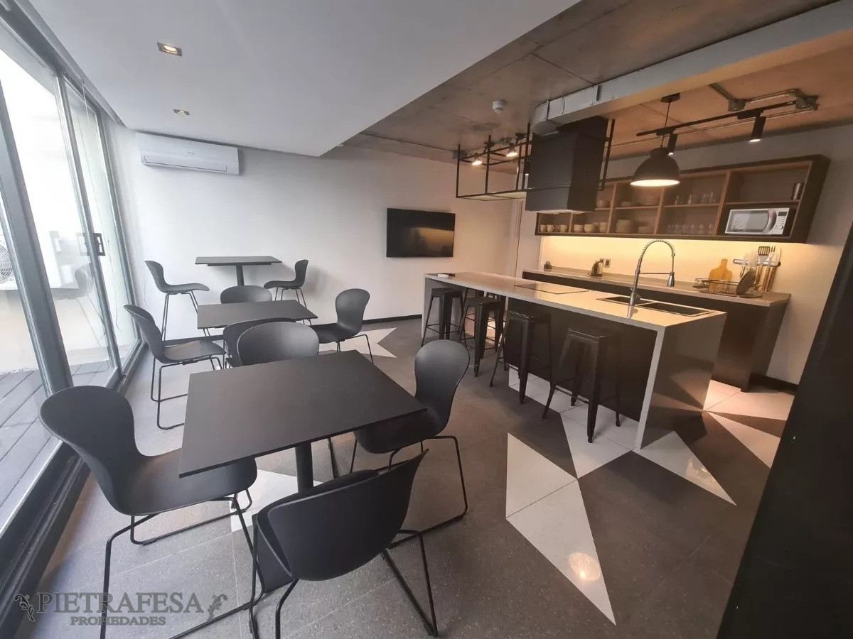 Apartamento ID.7813 - Apartamento en venta, 2 dormitorios, 2 baños, terraza con parrillero y garaje-Marco Bruto, Pocitos.