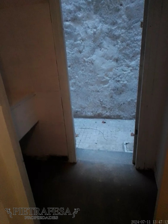 Apartamento ID.12114 - Apto en venta con renta, 2 dorm, 1 baño-Ciudad Vieja 
