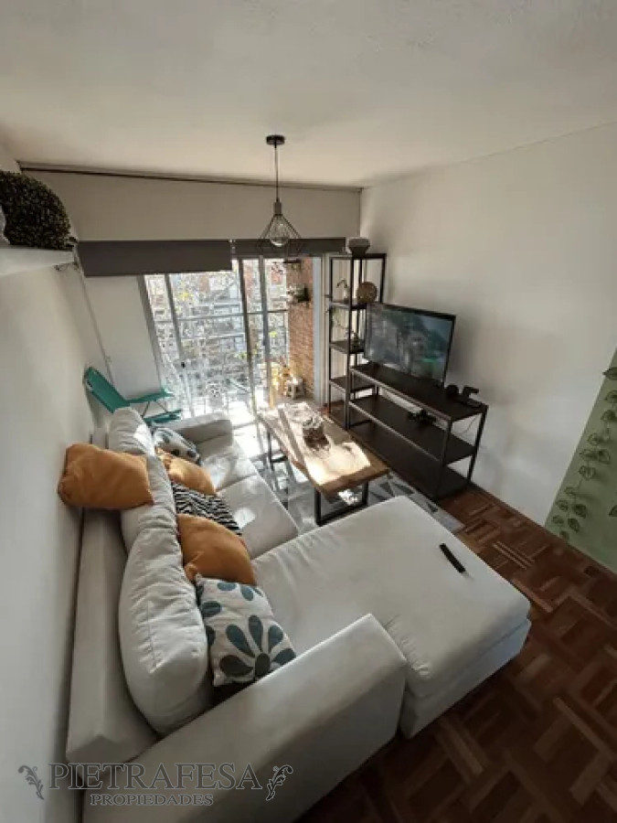 Apartamento ID.13712 - Apartamento en alquiler, 1dormitorio, 1baño, terraza, cochera, amueblado. Pocitos.