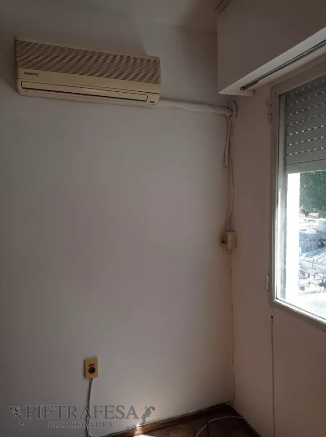 Apartamento ID.6790 - Apartamento en venta 1 dormitorio, 1 baño-Joaquín Requena -Tres Cruces