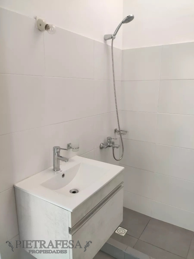 Apartamento ID.11679 - Apto en venta, 1 dormitorio, patio y azotea- Brazo Oriental