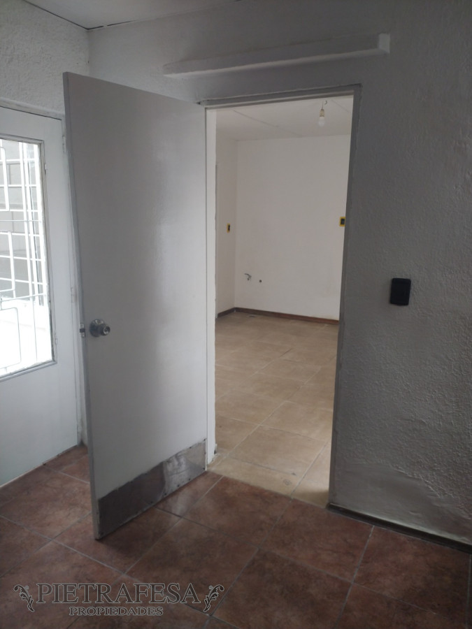 Apartamento ID.6586 - Padrón con 6 aptos con renta en venta- Celiar- Flor de Maroñas 
