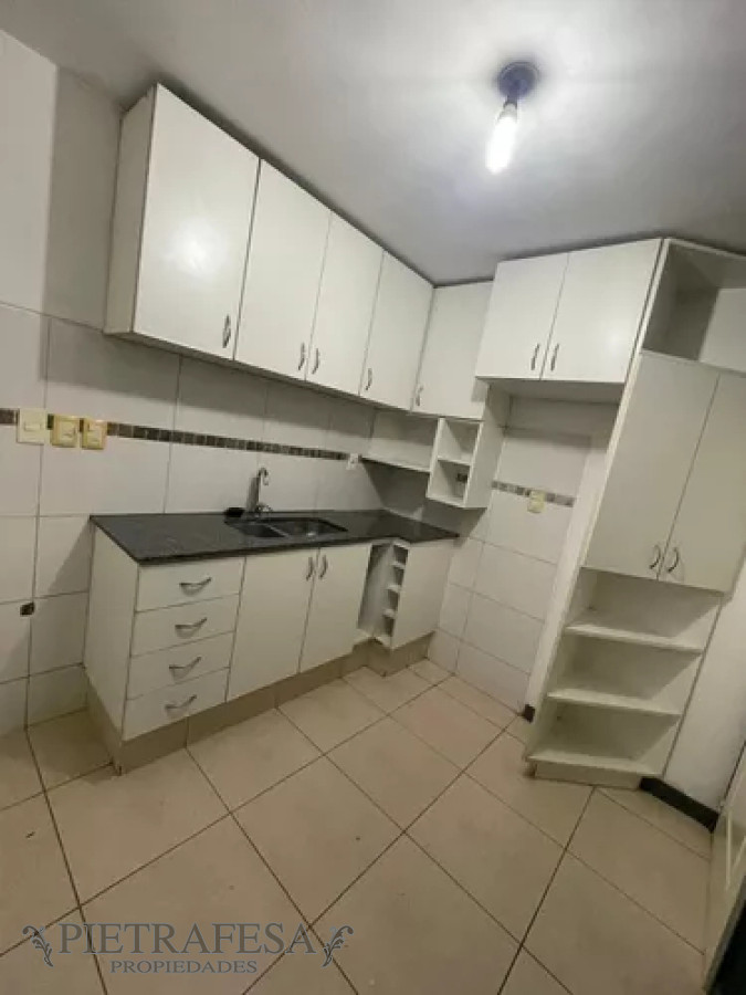 Apartamento ID.12370 - Apartamento en alquiler, 1dormitorio, 1baño, balcón, garaje. Aguada.