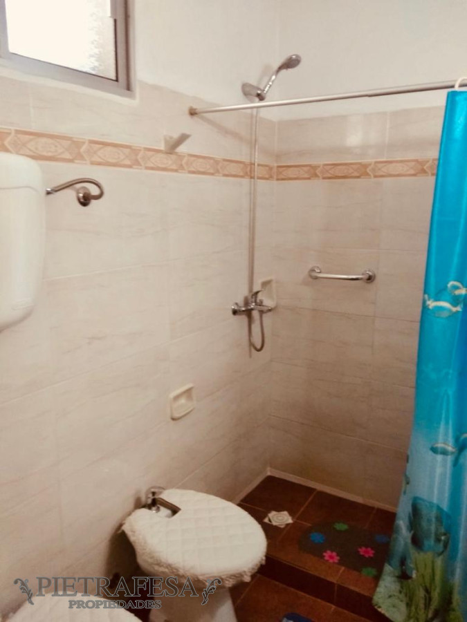 Apartamento ID.703 - Apto en venta 2 dormitorios 1 baño con garaje- Larrobla - Bella Vista 