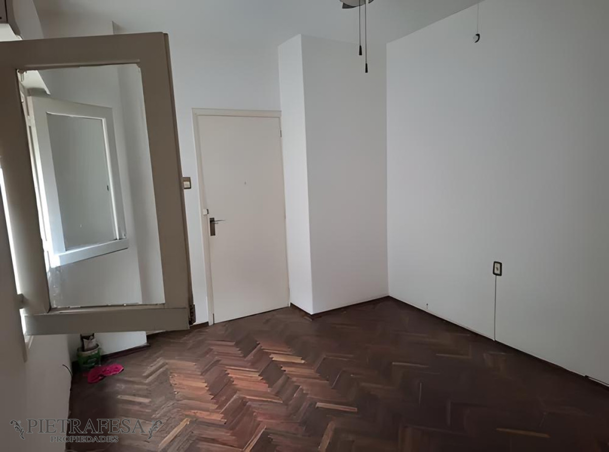 Apartamento ID.13835 - Apartamento en alquiler, sin gastos comunes. 1 dormitorio, 1baño, balcón. Aguada.