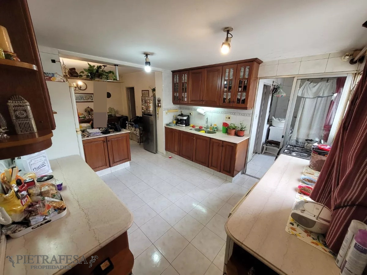 Apartamento ID.7626 - Apartamento en venta 3 dormitorios, 3 baños, balcón y garaje- Avenida Brasil -Pocitos