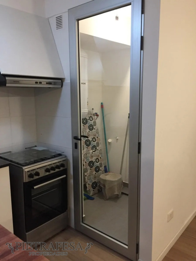 Apartamento ID.3140 - Penthouse en venta con renta 1 dormitorio, 1 baño. Terraza con parrillero-Manuel Pagola-Pocitos