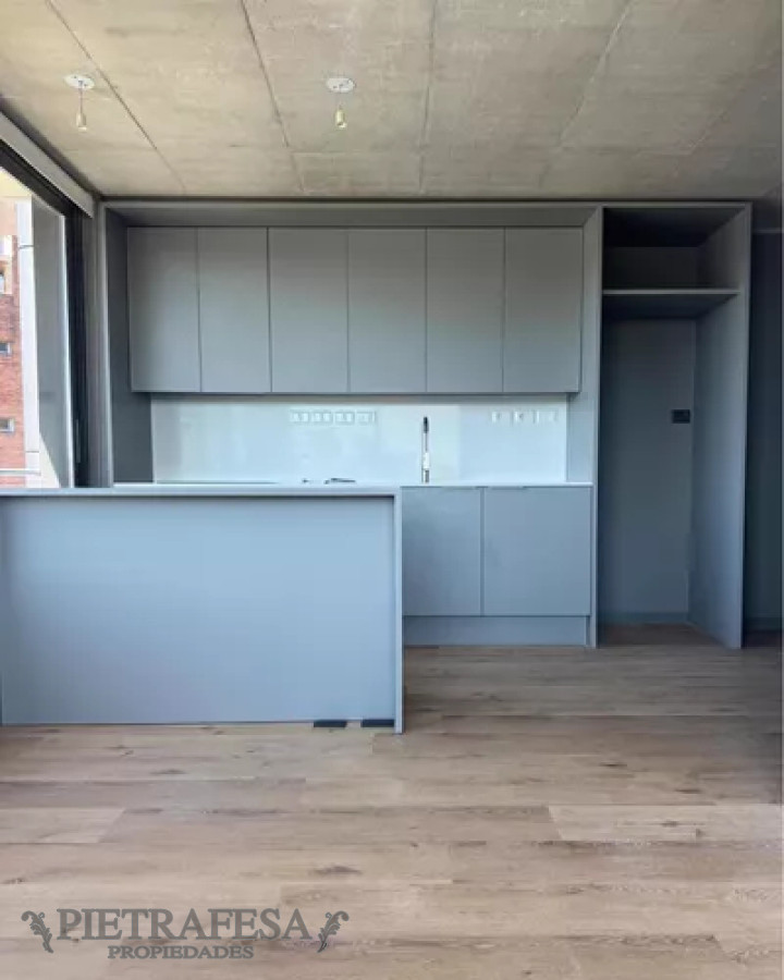 Apartamento ID.12642 - Apartamento en alquiler, 1dormitorio, 2baños, terraza, garaje. Punta Carretas.