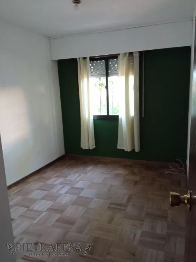 Apartamento ID.12240 - Apartamento en venta 2 dormitorios, 1 baño y balcón-Tres Cruces
