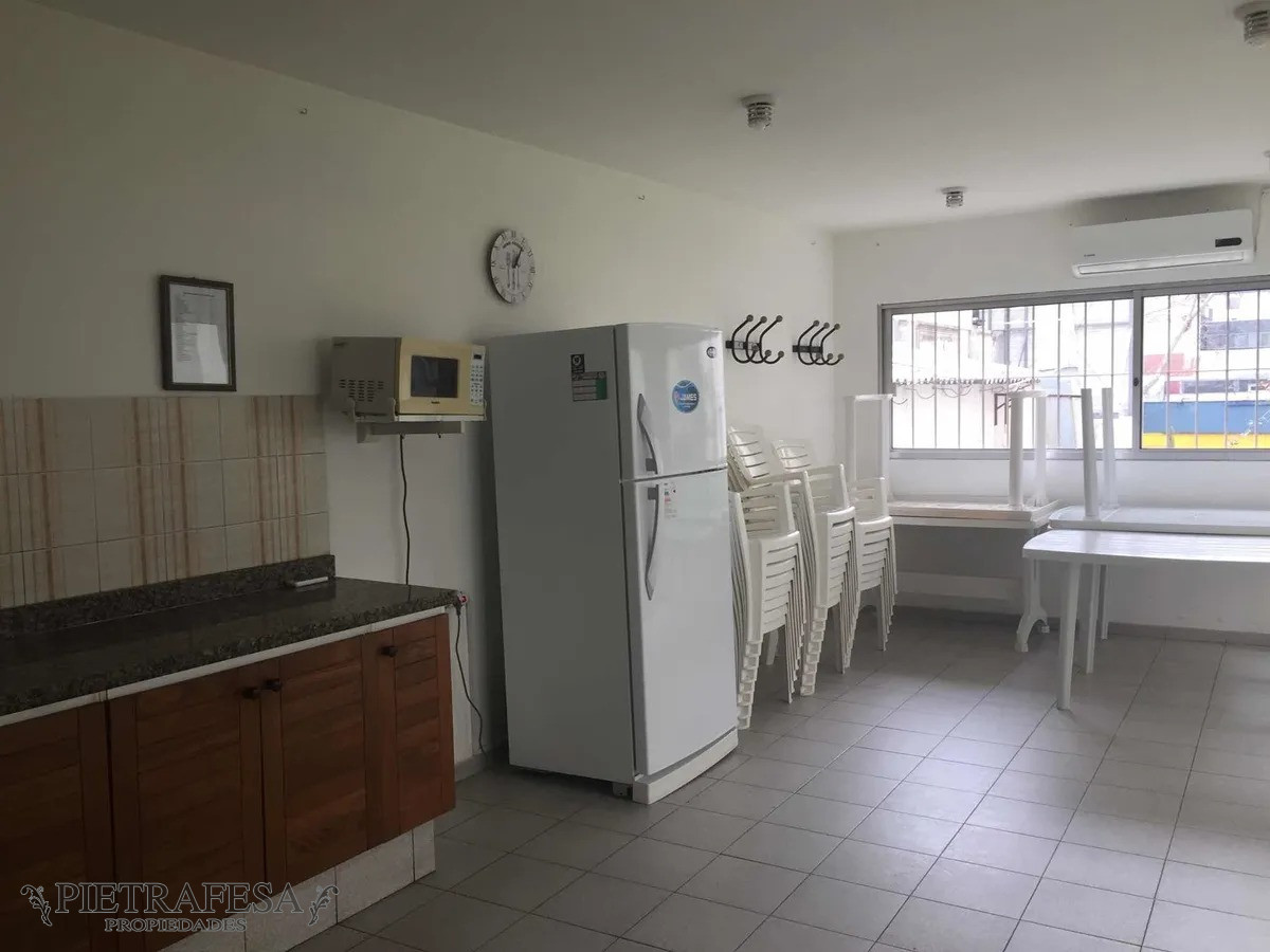 Apartamento ID.4320 - Apartamento con renta 1 dormitorio - 1 baño con terraza - Bv Artigas - Parque Batlle