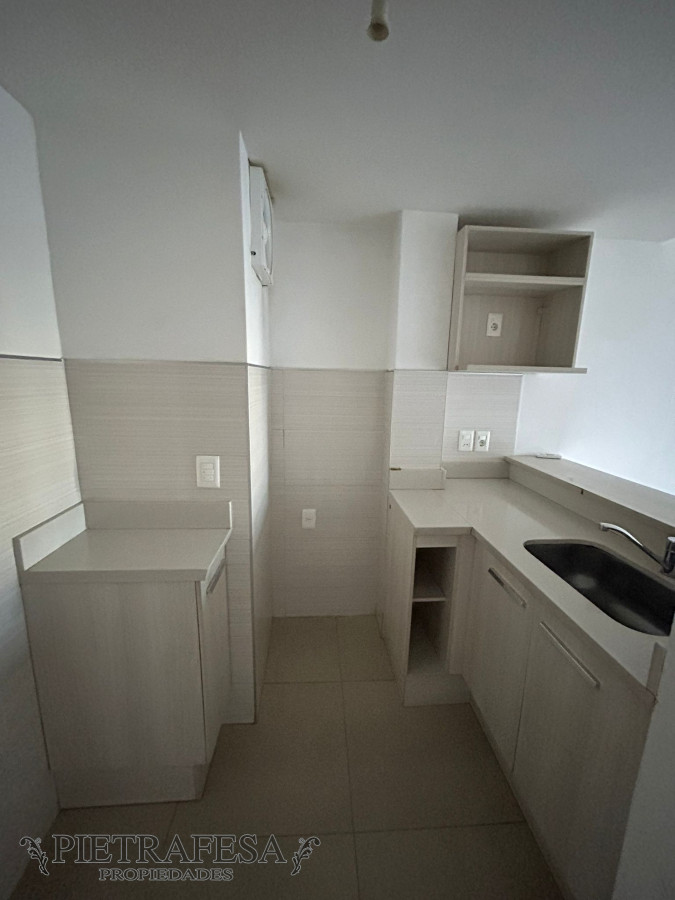 Apartamento ID.6701 - Apartamento en venta con renta 1 dormitorio, 1 baño y balcón- Soriano-Cordón 