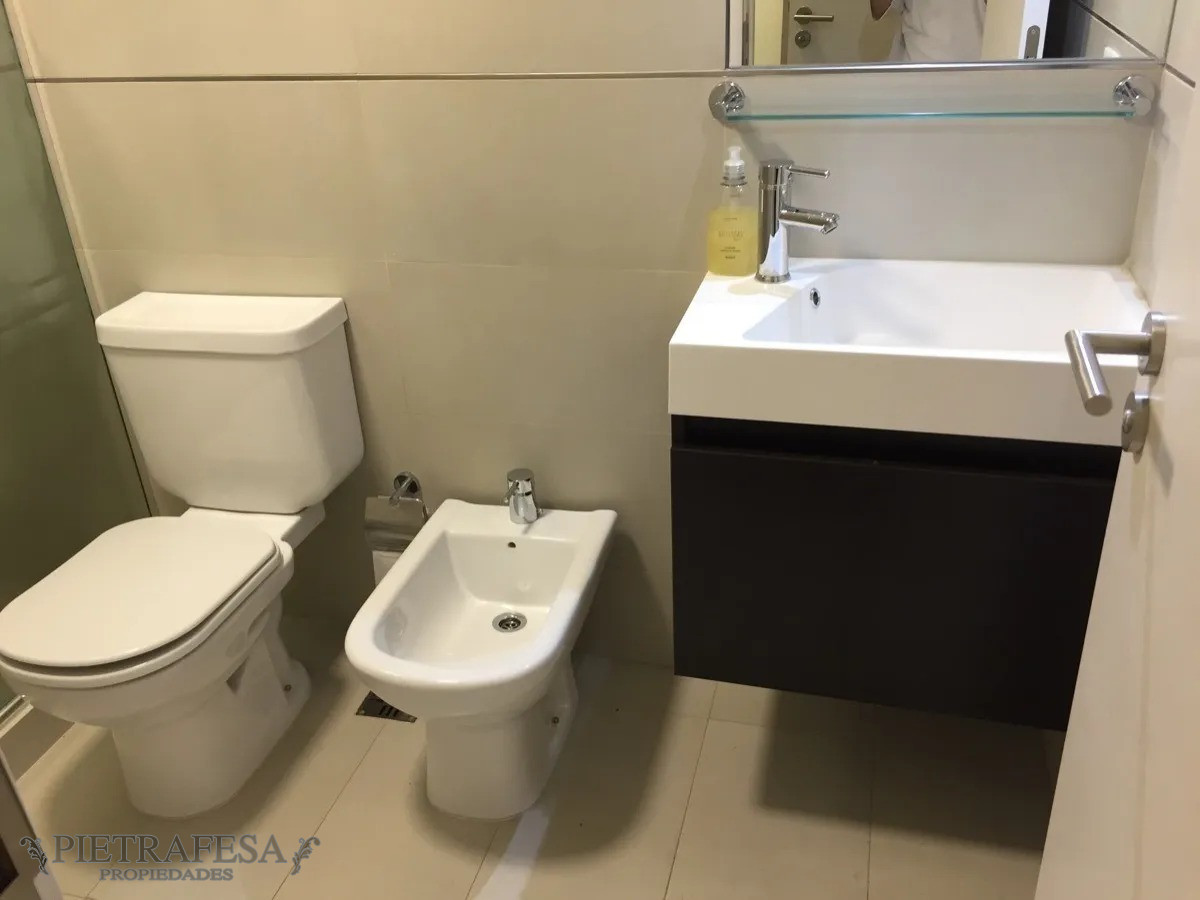Apartamento ID.3140 - Penthouse en venta con renta 1 dormitorio, 1 baño. Terraza con parrillero-Manuel Pagola-Pocitos