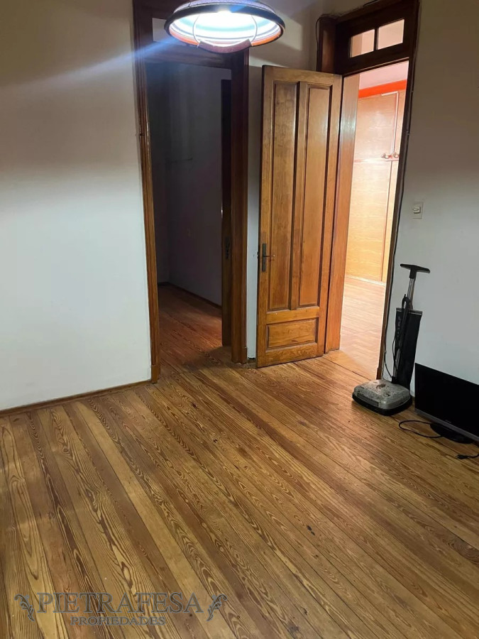 Apartamento ID.12083 - Apto en venta 3 dormitorios, 1 baño-Centro 