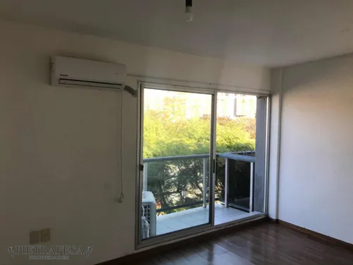 Apartamento ID.13825 - Apartamento en alquiler, 1 dormitorio, 1baño, balcón. La Blanqueada.