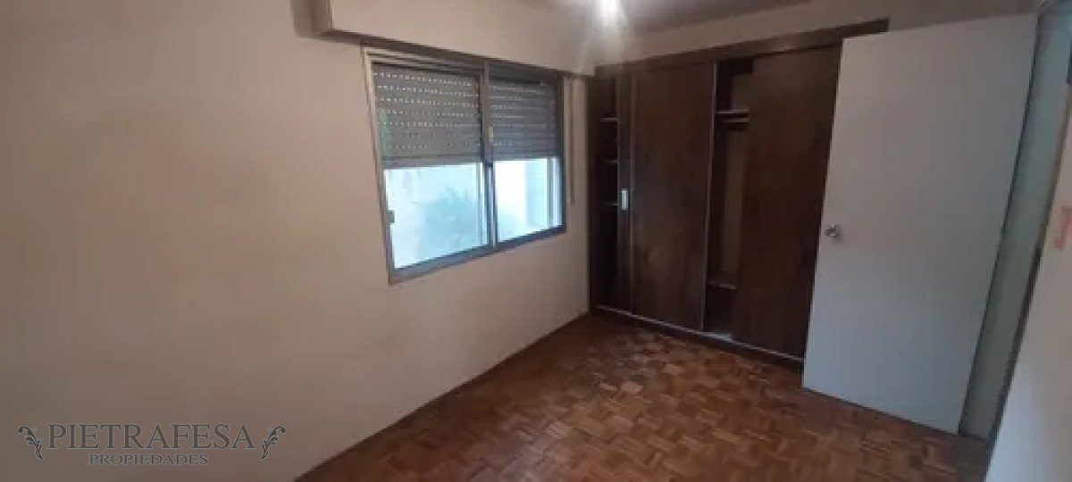Apartamento ID.13802 - Apartamento en alquiler, 3dormitorios, 2baños, terraza lavadero, patio. Cordón.