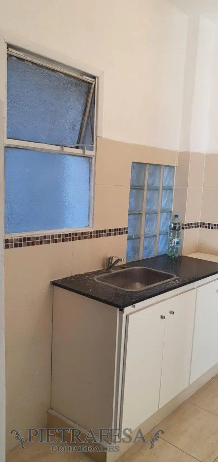 Apartamento ID.4895 - Apartamento en venta 2 dormitorios, 2 baños, terraza- Cerro Largo- Centro