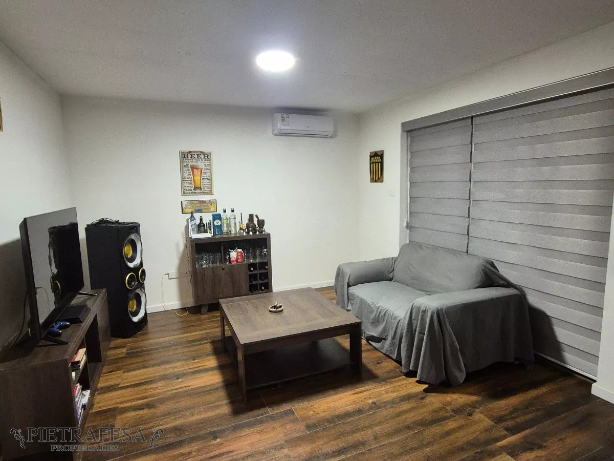 Apartamento ID.12033 - Dúplex en venta 2 dormitorios, 1 baño y patio-Unión