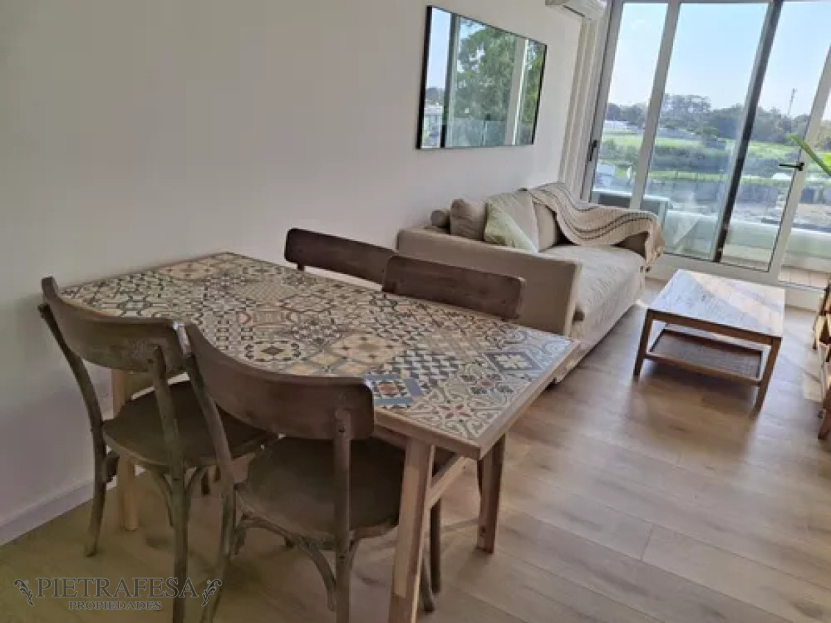 Apartamento ID.12908 - Apartamento en alquiler, 1dormitorio, 1baño, terraza, cochera. Parque Miramar.