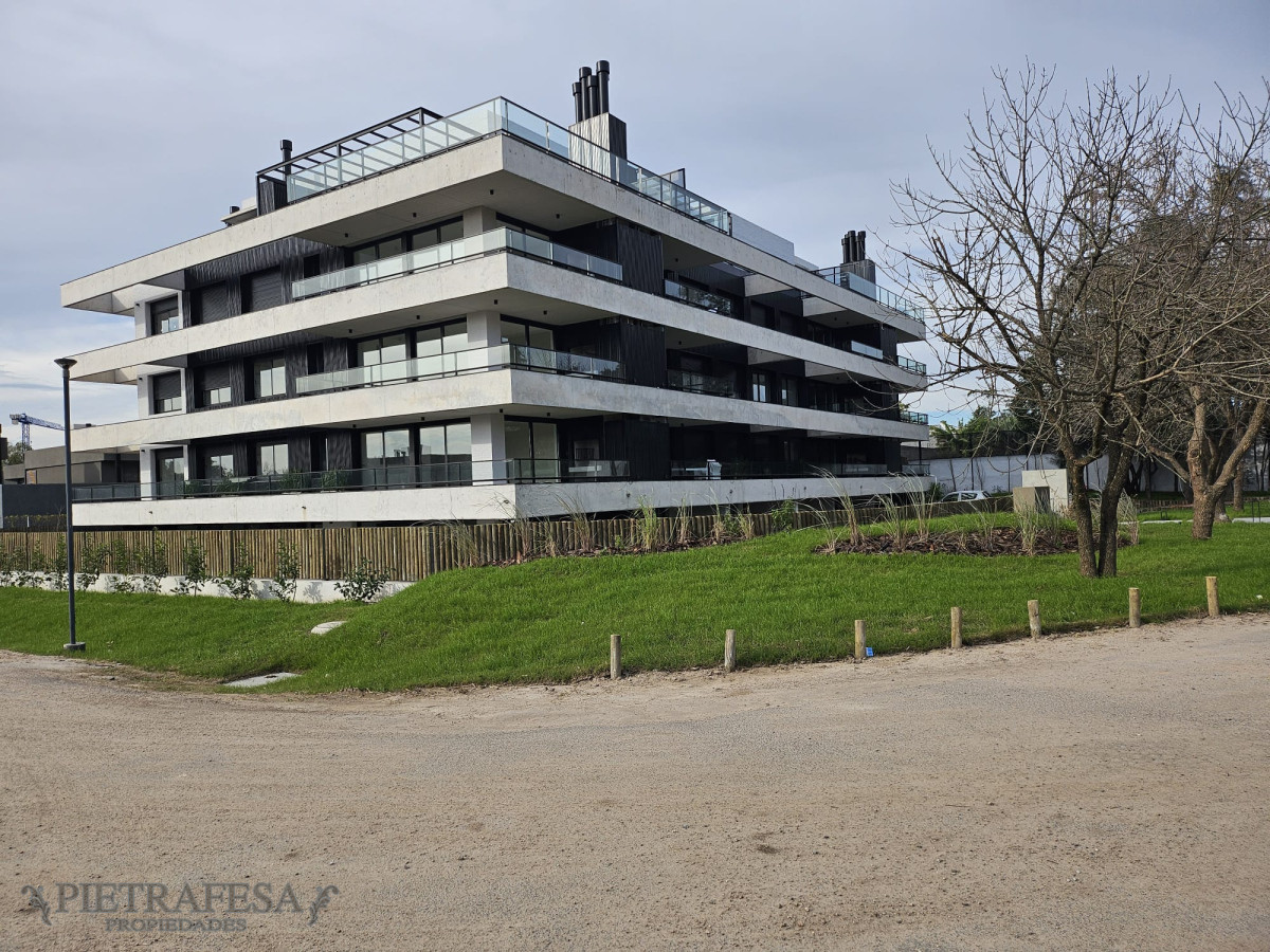 Apartamento ID.11408 - Apto en venta 2 dormitorios, 2 baños, gje-Carrasco